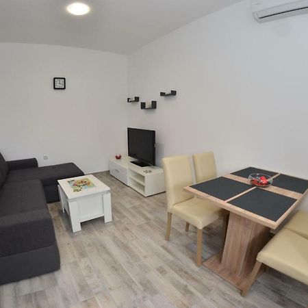 Apartman Mia Пула Екстериор снимка