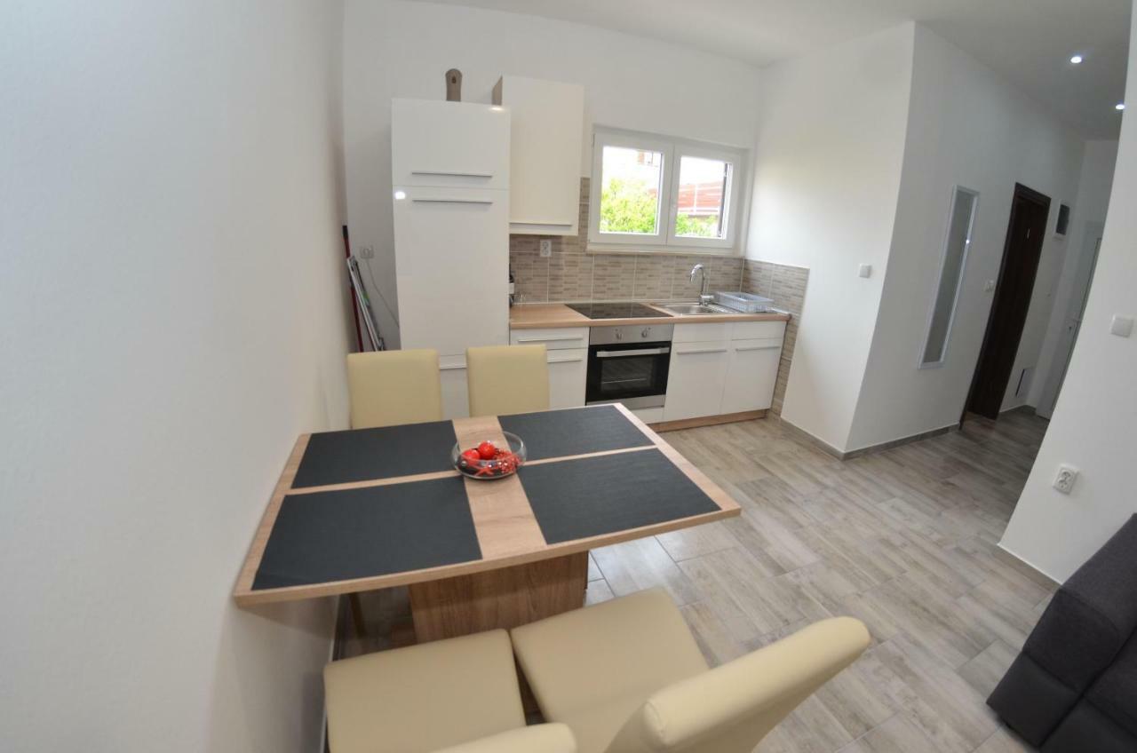 Apartman Mia Пула Екстериор снимка