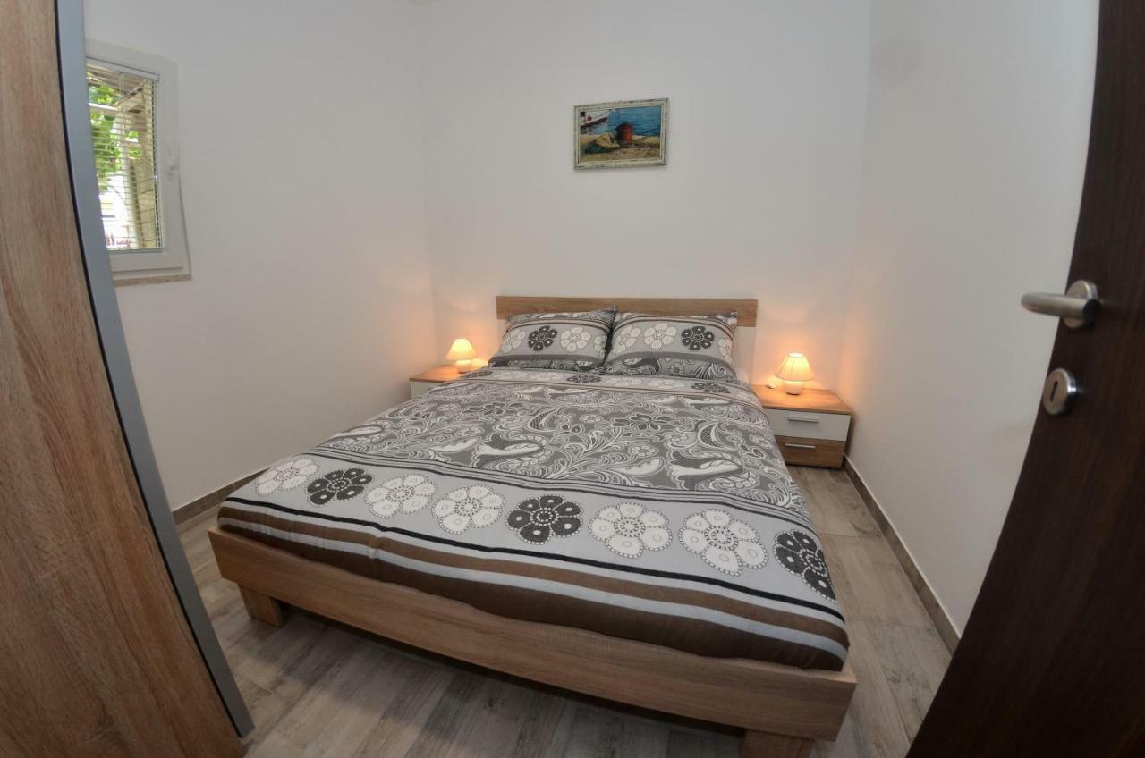 Apartman Mia Пула Екстериор снимка