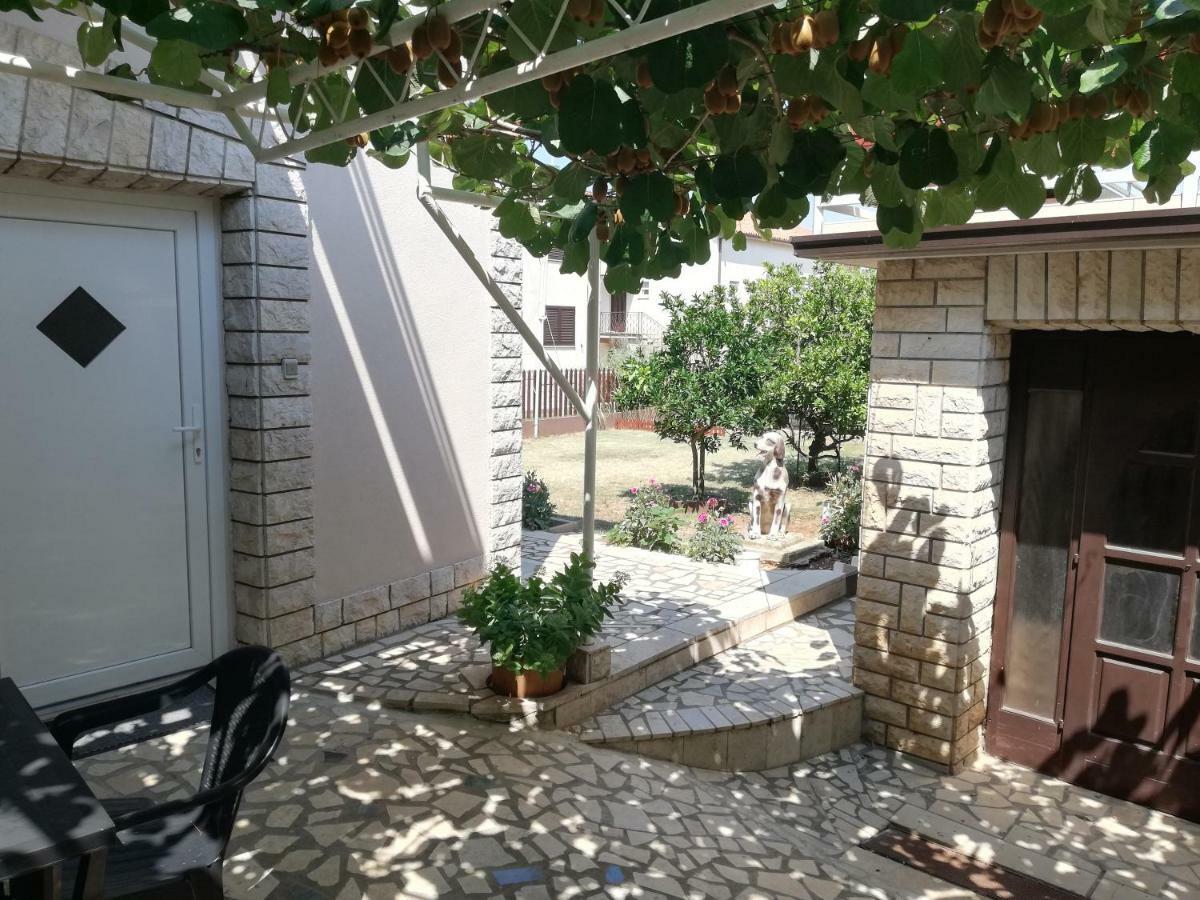 Apartman Mia Пула Екстериор снимка